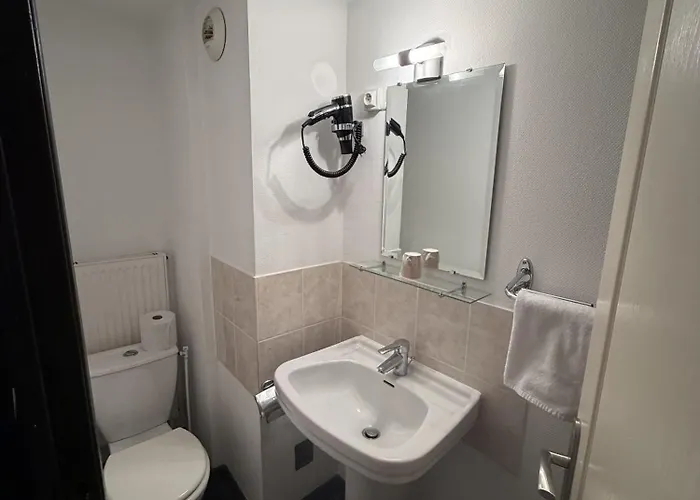 Hotel Le Coin Des Halles Cahors