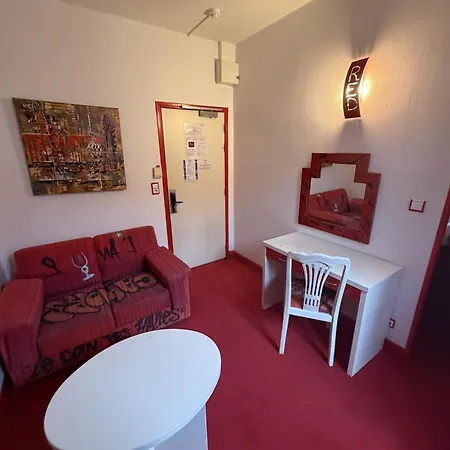 Le Coin Des Halles Hotel 2*