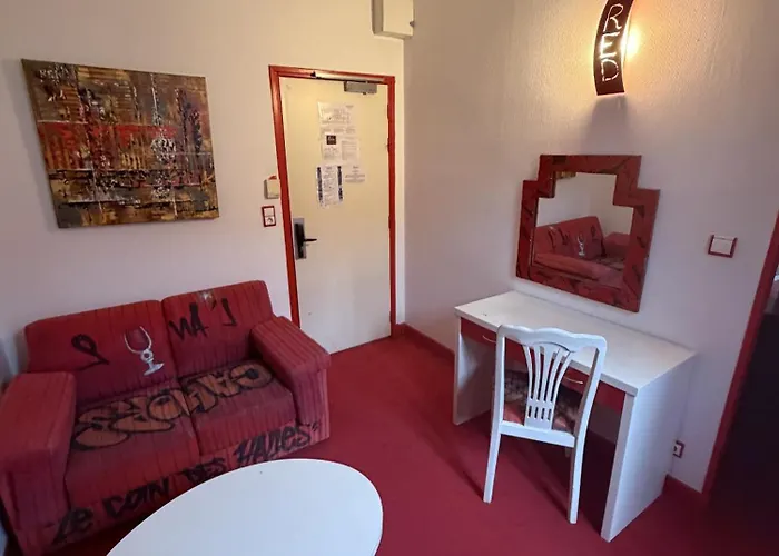 Le Coin Des Halles Hotel 2*